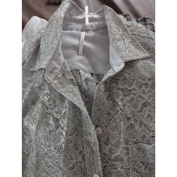 NWT Anthropologie Gray Metallic Lace Top Medium - Picture 5 of 8